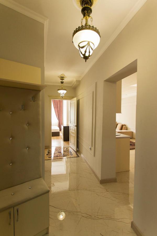 Residential Complex Central 261 อัลมาตี ภายนอก รูปภาพ